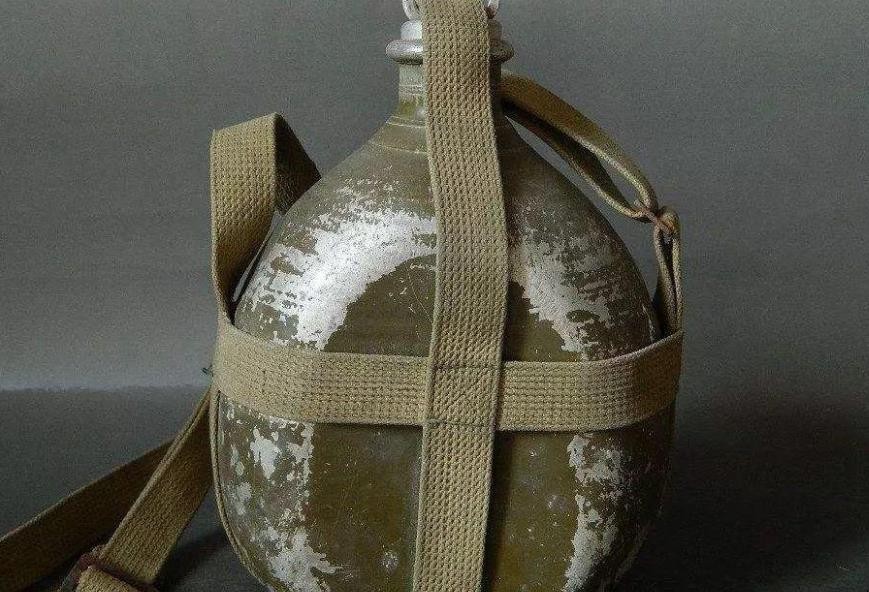 军用水壶是什么材质做的，现役军用水壶什么材质