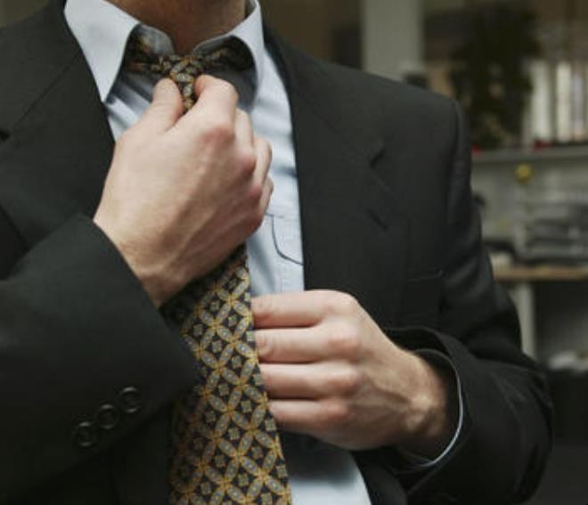 男士怎样打领带，男士打领带教程