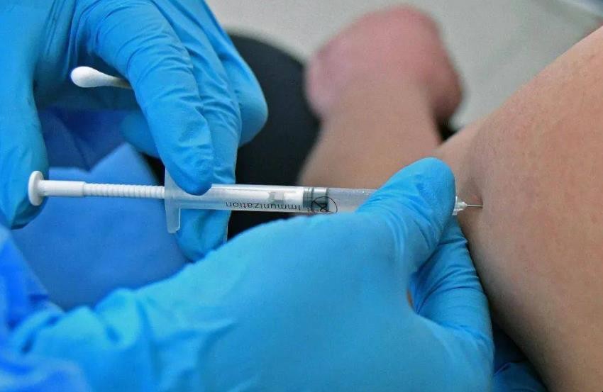 新冠疫苗接种有什么副作用，新冠疫苗打三次有效吗