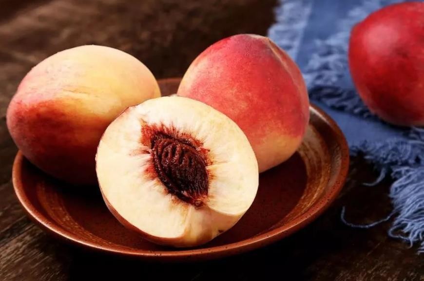 桃子是凉性还是热性，桃子是凉性还是热性水果
