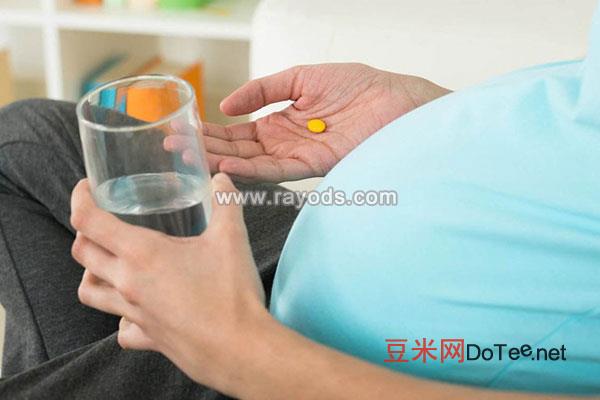 孕妇喝叶酸喝到第几个月停，孕妇叶酸要吃到几个月才停？吃到生有副作用吗？