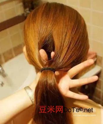 扎头发的教程简单又漂亮成人，扎头发的方法有几种