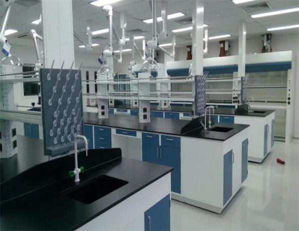 实验室家具装修设计要点 实验室塑胶地板特点