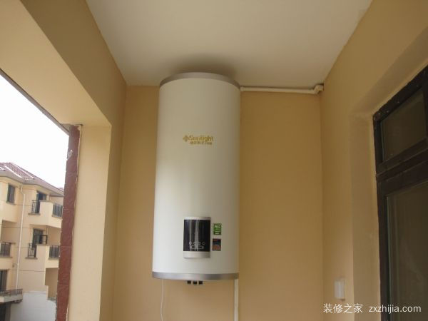 壁挂式太阳能热水器原理，壁挂式太阳能热水器优缺点