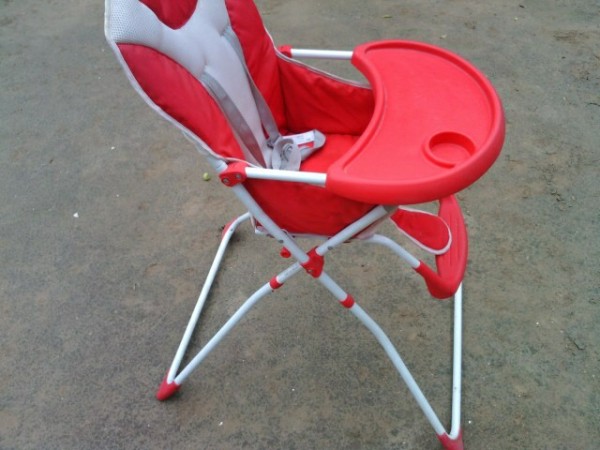 塑胶婴儿餐椅