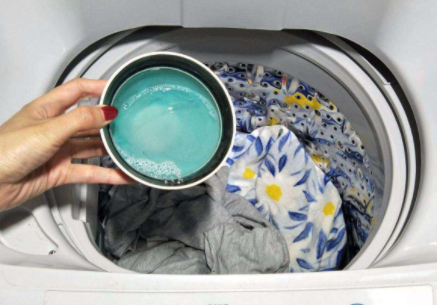 洗衣机脱水为什么会跳到漂洗(洗衣机脱水跳到漂洗怎么回事)