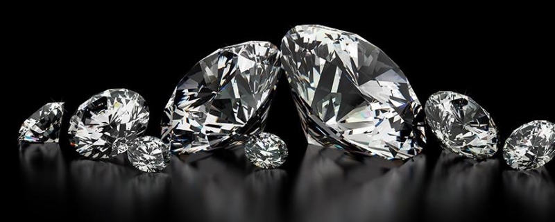 合成碳硅石是钻石吗,1克拉合成碳硅石价格？