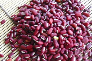 赤小豆的功效与作用及食用方法？薏仁米赤小豆的功效与作用及食用方法