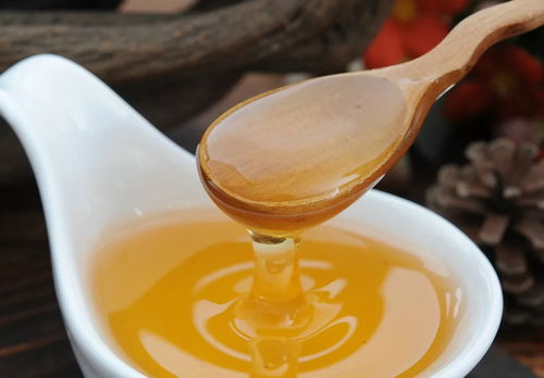 蜂蜜水什么时候喝最好？蜂蜜水什么时候喝最好?有什么功效