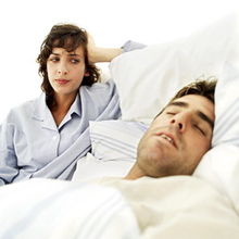 打呼噜是什么原因？睡觉爱打呼噜是什么原因引起的